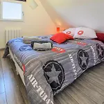 3 Bedroom Amazing In Hericourt-en-Caux