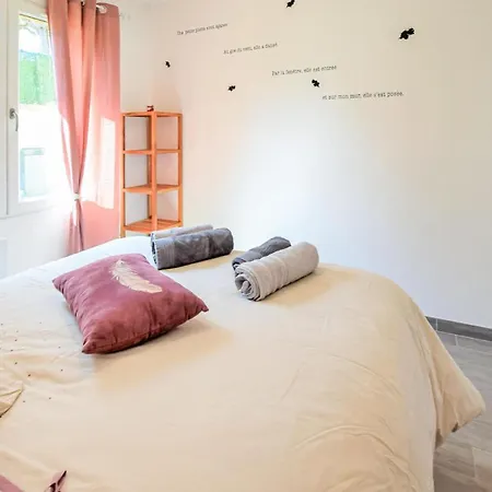 Holiday home 3 Bedroom Lovely In Hericourt-en-Caux