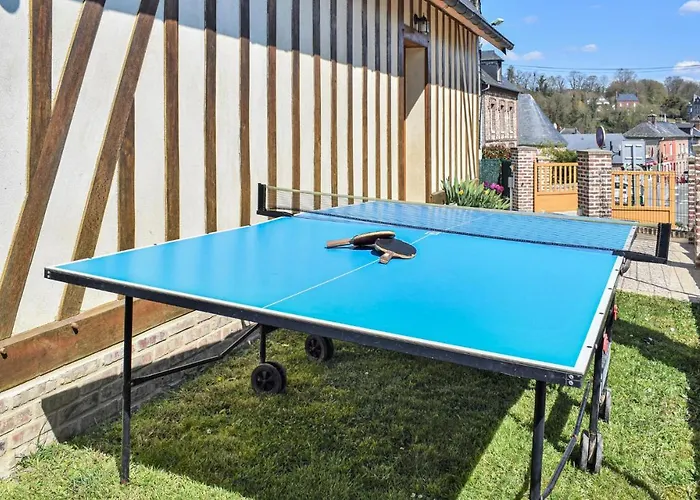 Holiday home Stunning In Hericourt-en-Caux