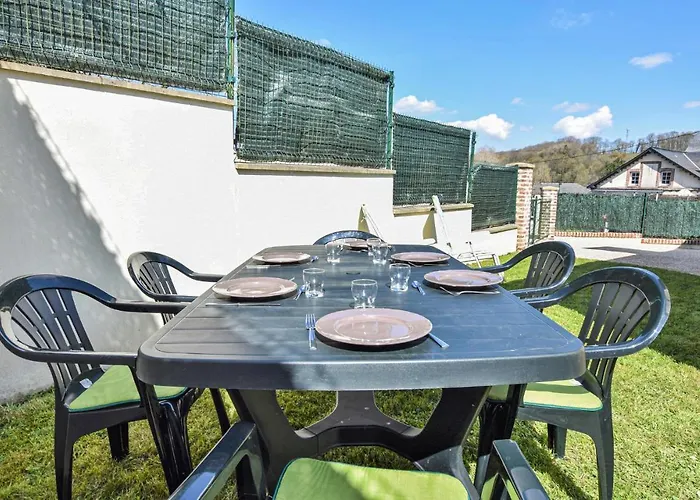 Stunning In * Hericourt-en-Caux